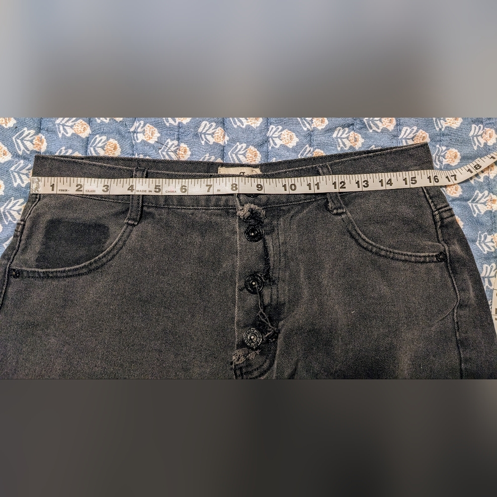 Umgee High Waist Faded Black Distressed Cut Off Jean Shorts sz 5/6 Festival - Picture 9 of 9